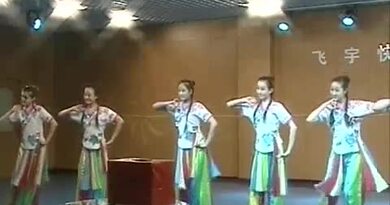 俏花旦 – 曹欣怡 冯圆 韩颖颖 刘颖 沙蕾 吴婉菁 张西贝