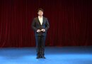 歌曲《阳光路上》 演唱者：薛玉强