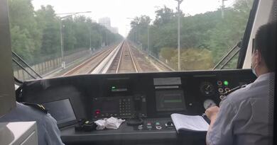 北京地铁13号线　编导：成婷婷