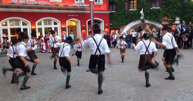 奥地利圣沃夫冈节日传统舞蹈少年版　编导：卢颖