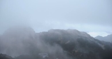 黄山日出壮丽云海　编导：卢颖