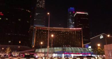 国贸夜景　编导：卢颖