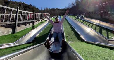 郊游  编导：卢颖