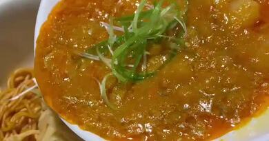 6只螃蟹一碗面 编导：卢颖